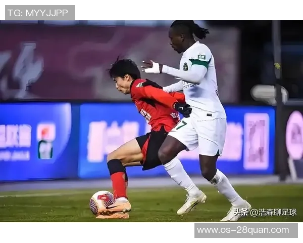 中超激战长春亚泰迎战重庆队全力争胜展现球队实力